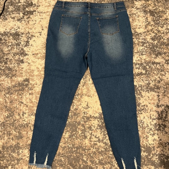 SHEIN Jeans - Picture 2 of 2